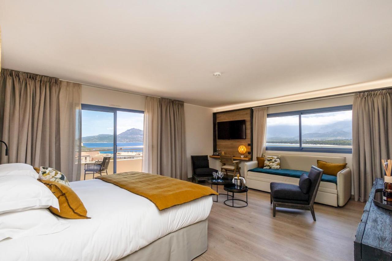 Hotel L'Acquale Калви Екстериор снимка