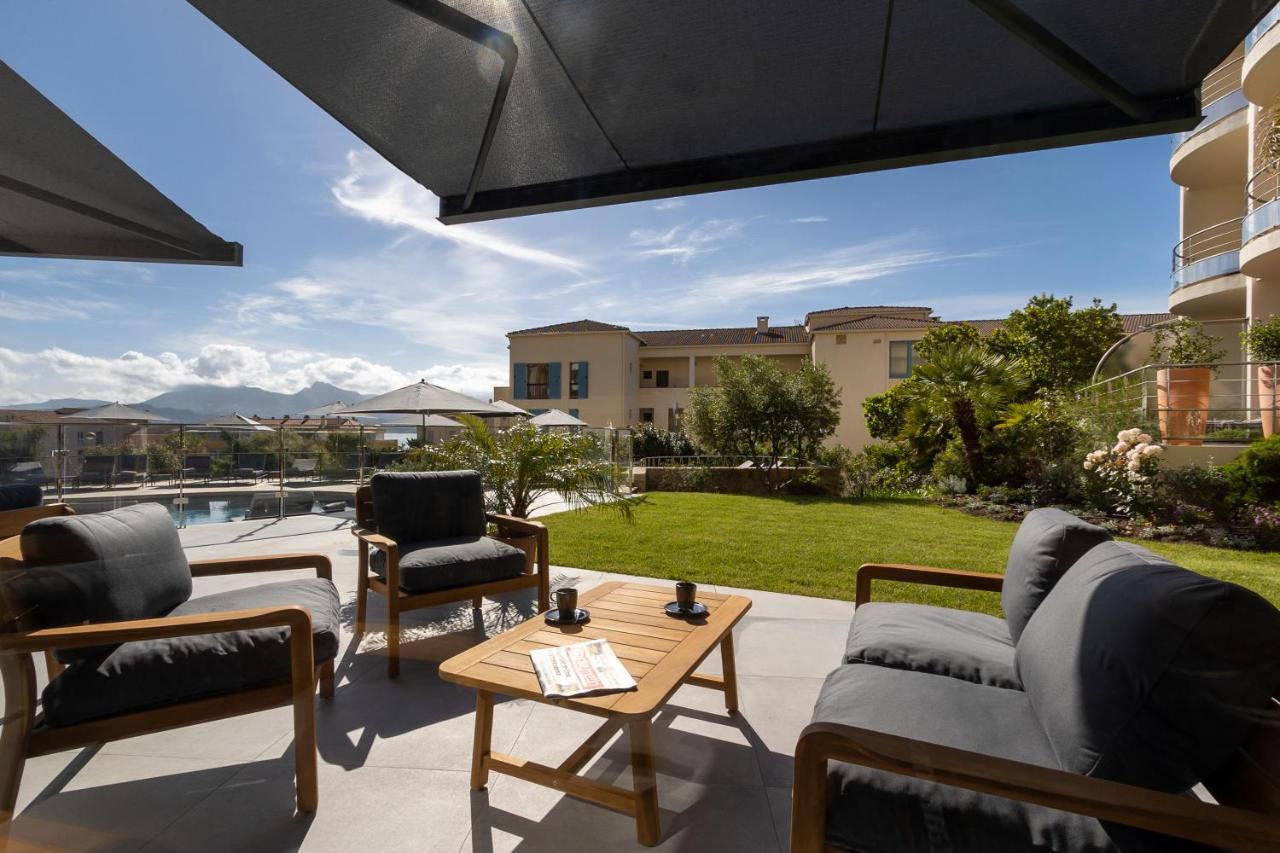 Hotel L'Acquale Калви Екстериор снимка