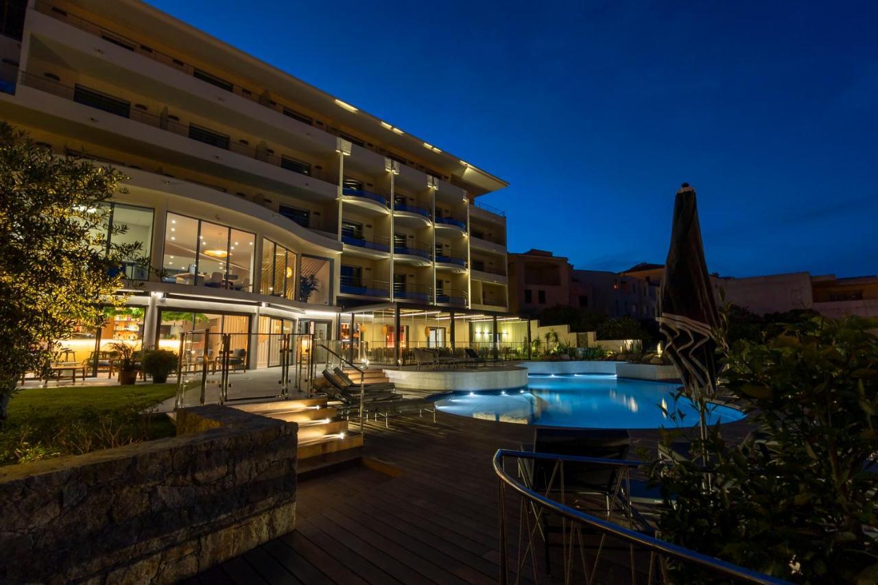 Hotel L'Acquale Калви Екстериор снимка
