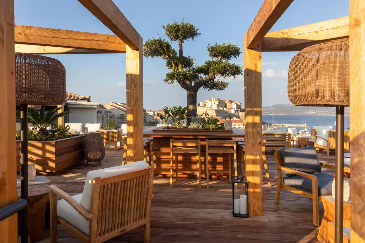 Hotel L'Acquale Калви Екстериор снимка