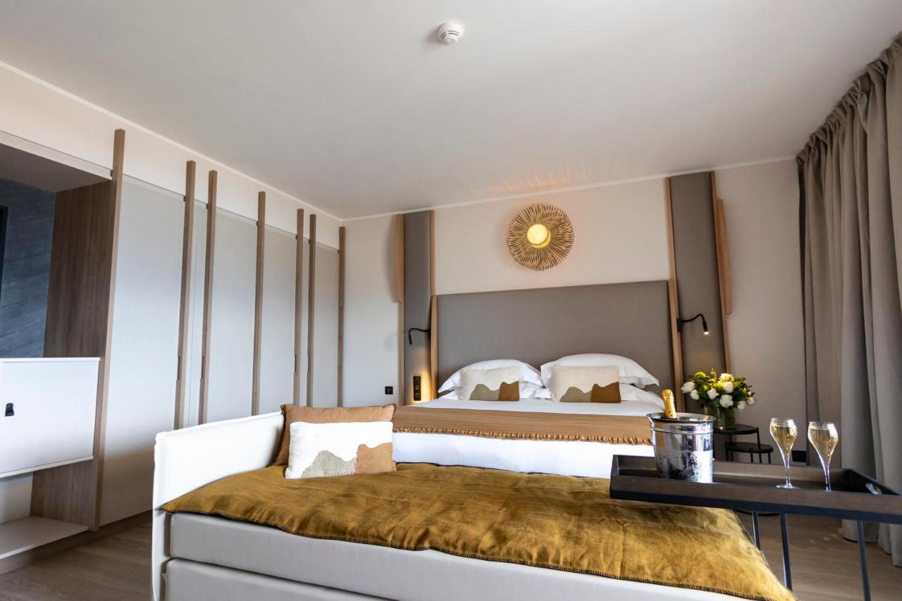 Hotel L'Acquale Калви Екстериор снимка