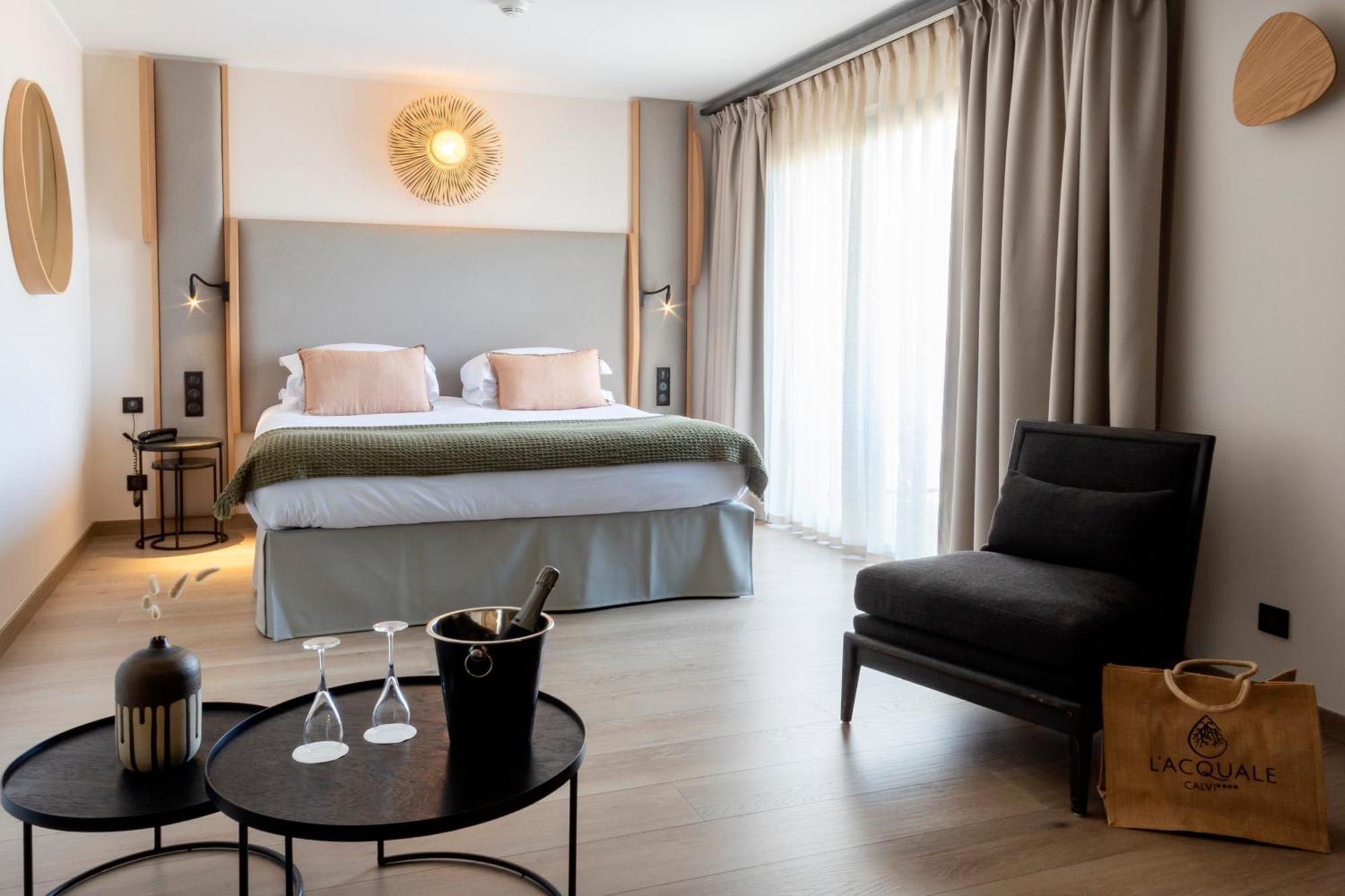 Hotel L'Acquale Калви Екстериор снимка